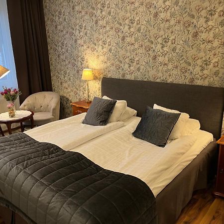 Hotell Bele Trollhättan Buitenkant foto